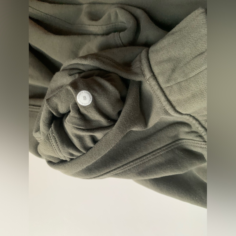 ⭐️Host Pick⭐️ Lululemon Relaxed High-Rise Jogger - Picture 3 of 11
